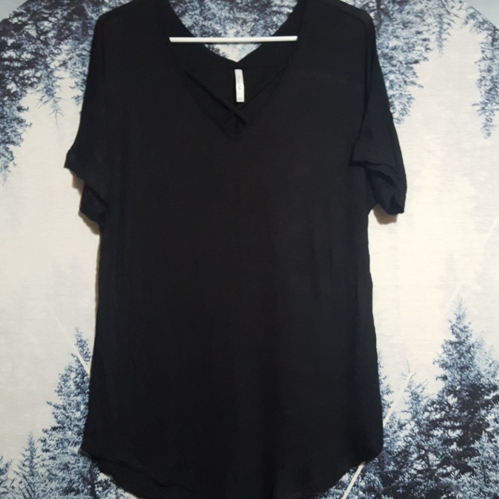 Women's soft tops white s and black L